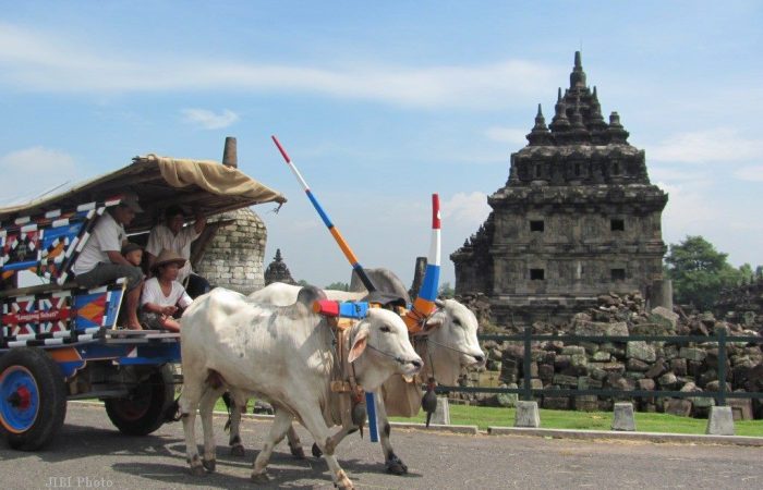 Rental Mobil untuk Jogja Tour