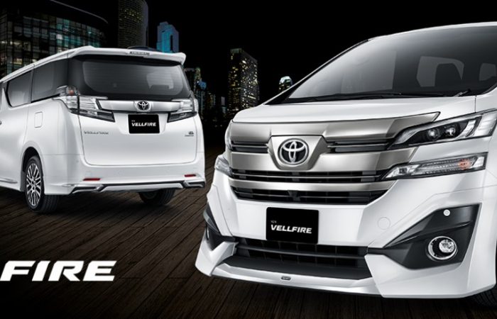 Tip Aman Traveling Menggunakan Mobil Mewah